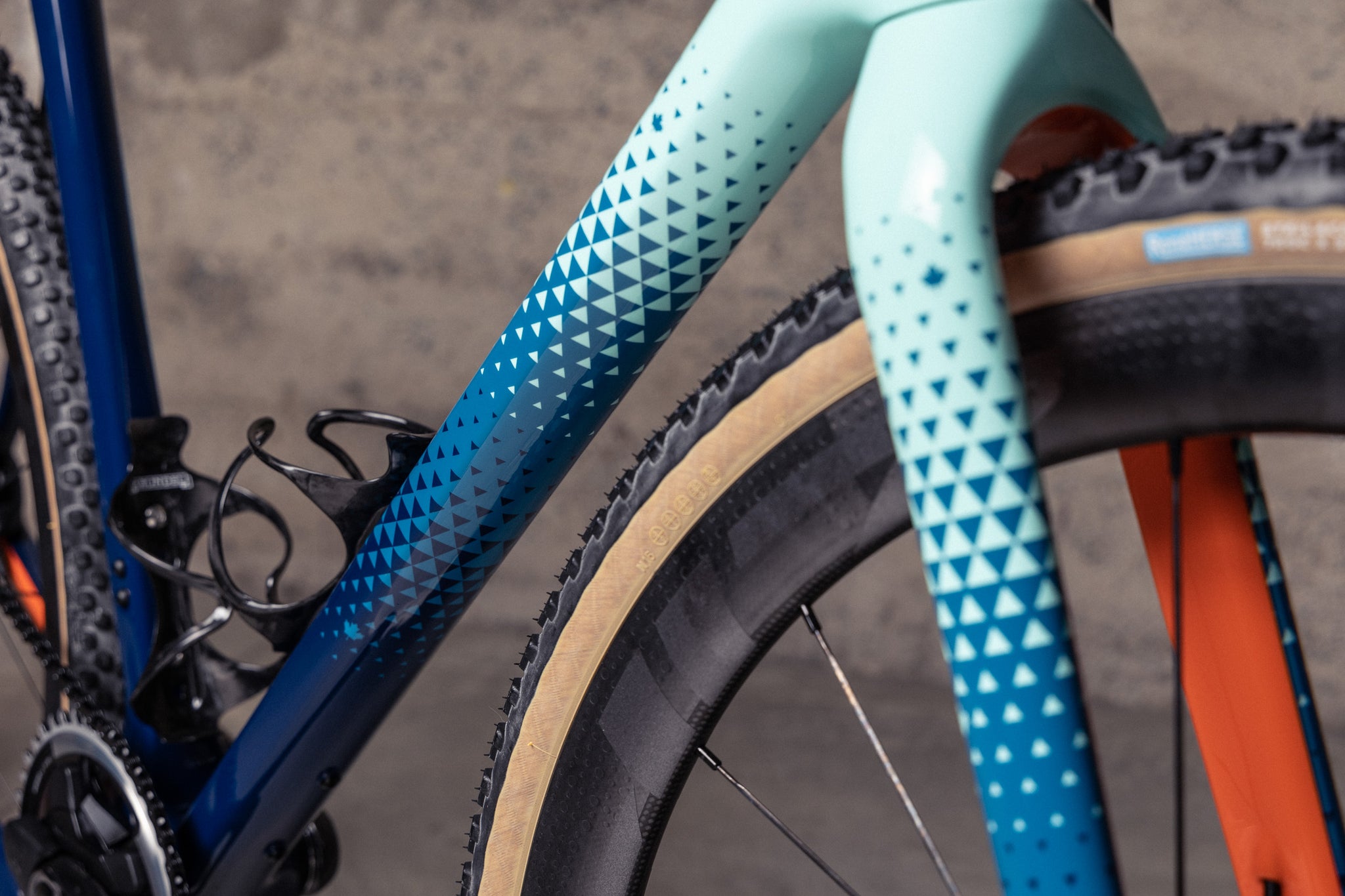 Gallery: A Triangular Fade Open UPPER