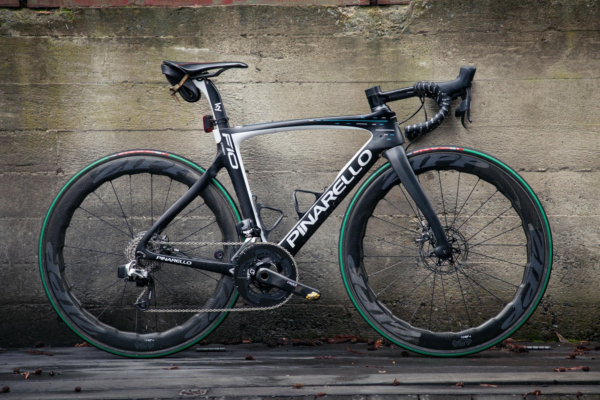 THE DOGMA SHOOTOUT: Contender no. 2 - The F10 disk