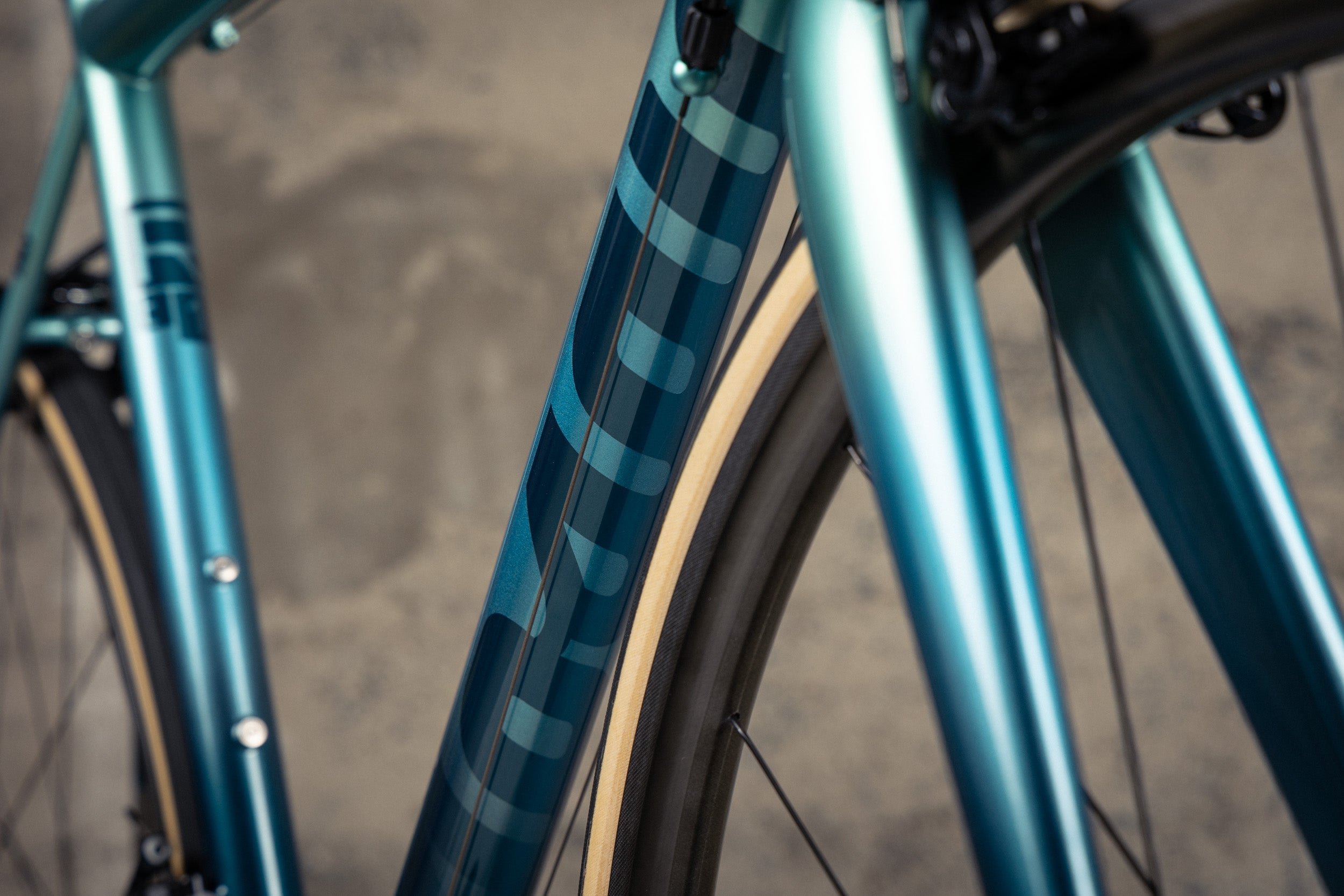 AC Pre-Owned: Mosaic RT-1 - Aqua fade, Size 54cm