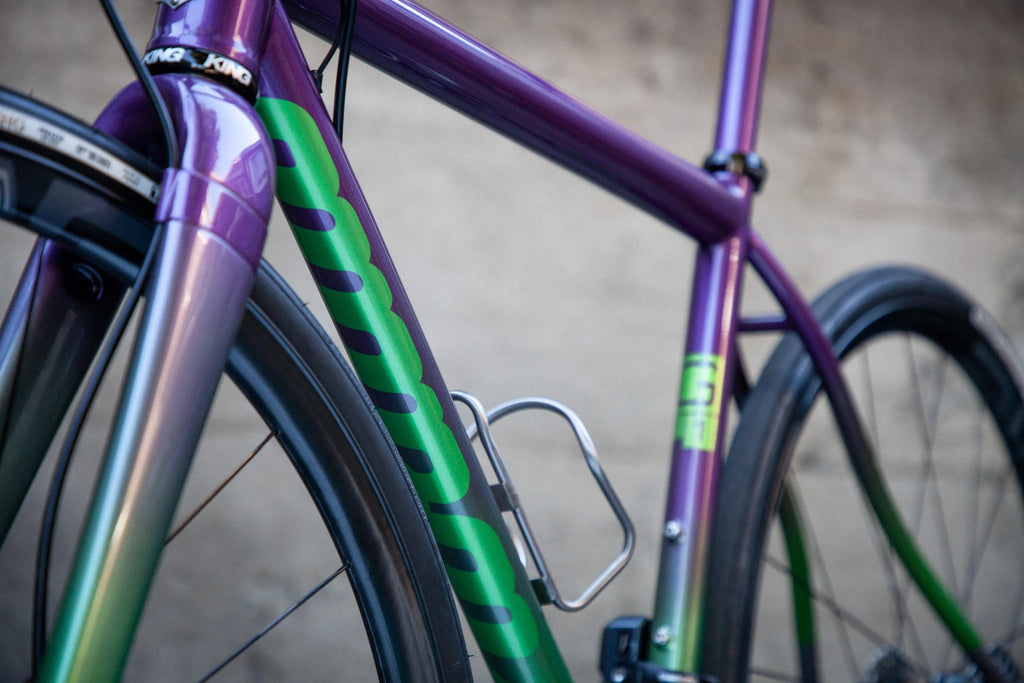 Bike of the Week: A Purple to Green Mosaic All-Roader – Above Category