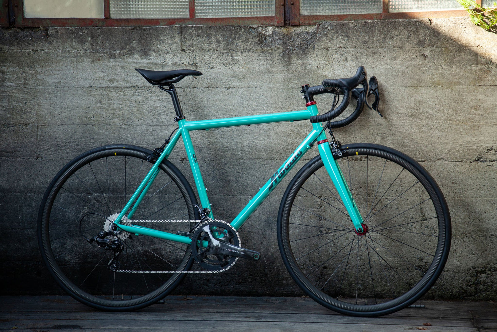 Bike of the Week: A Blissfully Simple Mosaic RT-2