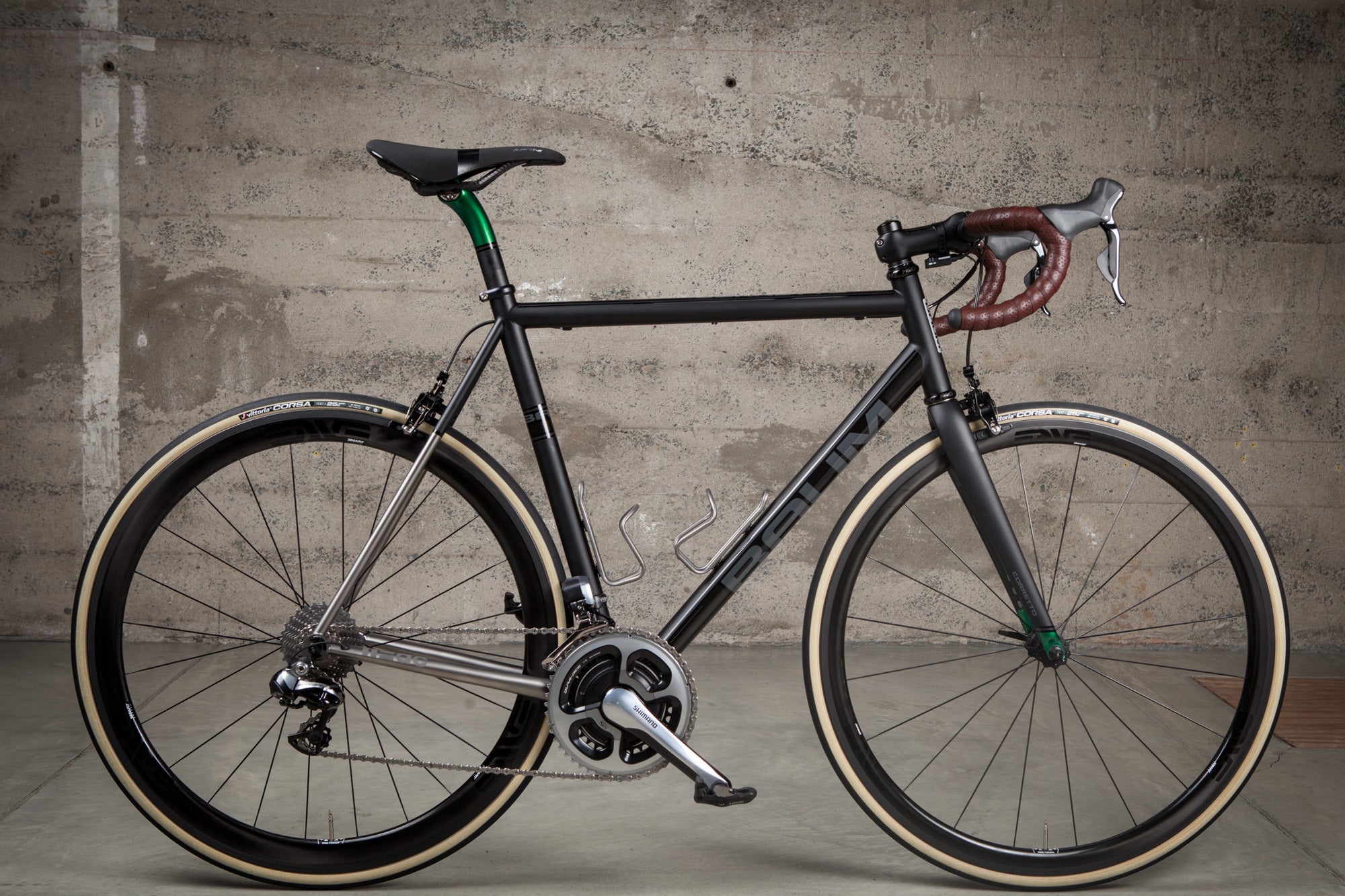 Gallery: Flat Black and Green Baum Corretto