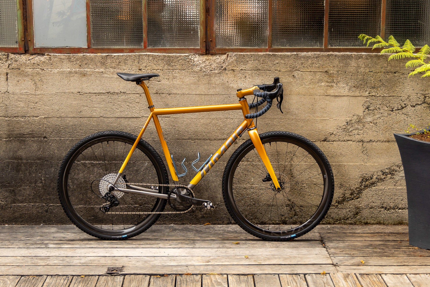 Bike of the Week: On Safari With a Mosaic GT-1-45