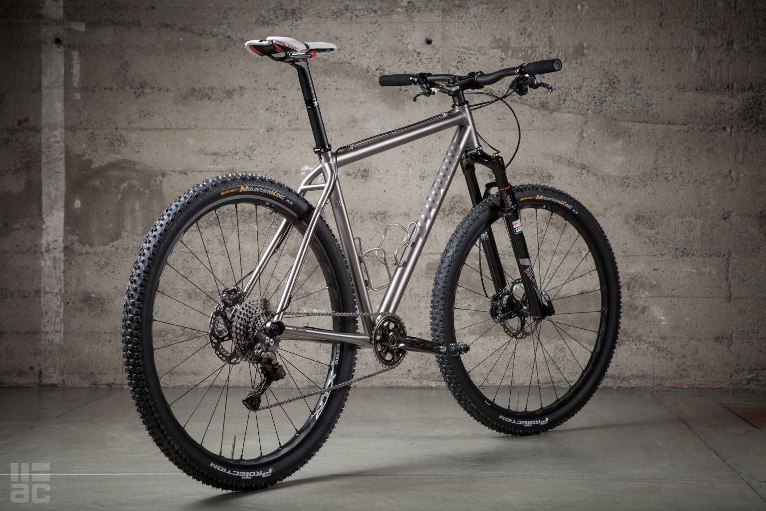 Gallery: An XTR-Equipped Mosaic MT-1