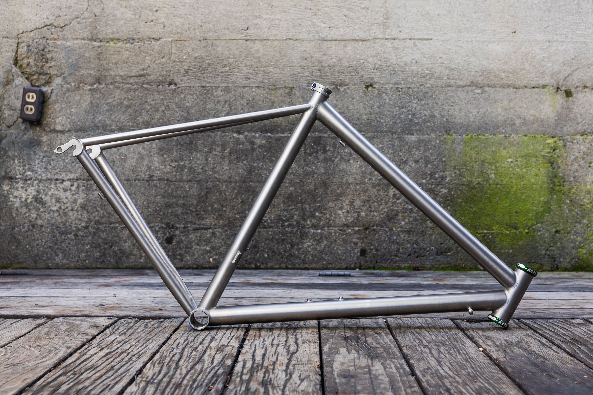 Mosaic RT2 Raw Frame - Size 52